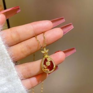 18K Gold Plated Red Crystal Flower Pendant Necklace for Women